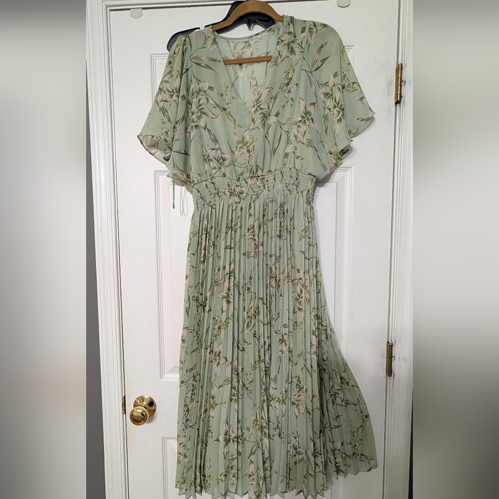 Taylor Sage Green Floral Dress